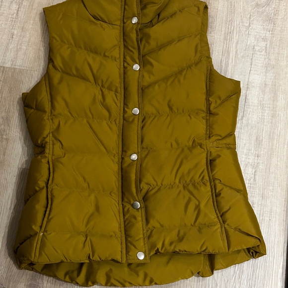 J.Crew Womens Puffer Vest Size - Small - Picture 3 of 6